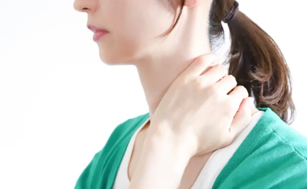 首の付け根が辛くなりやすい時